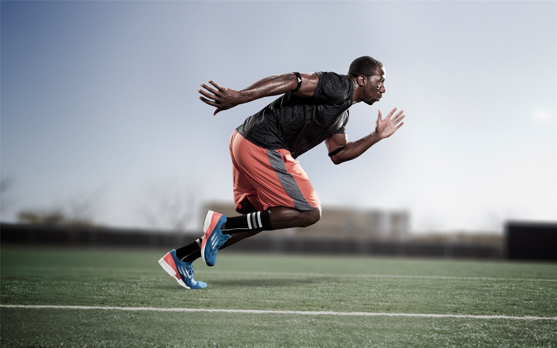 伊萨克一锤定音，哥斯达黎加速胜芬兰背后的战术密码