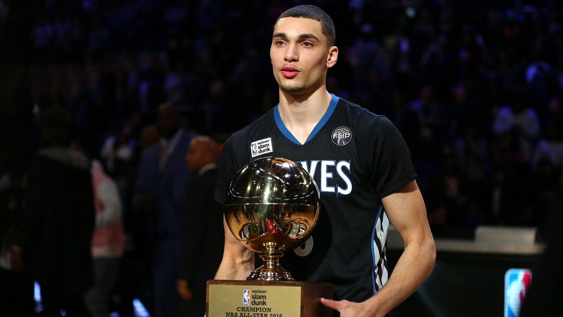 欧冠半决赛之夜，德里赫特如何成为攻防转换的隐形心脏