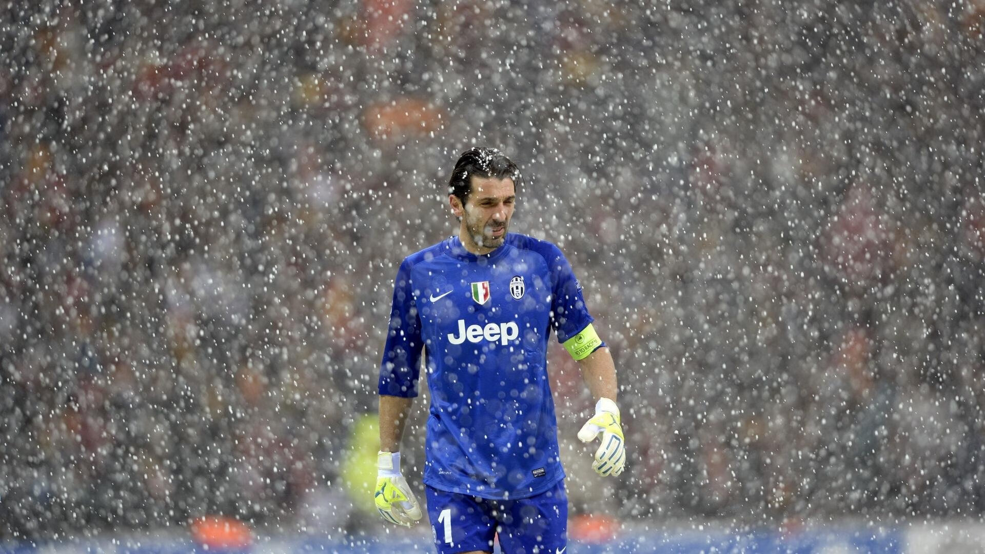 数据风暴！哈兰德全面爆炸表现，丹麦险胜阿尔及利亚背后的战术革命