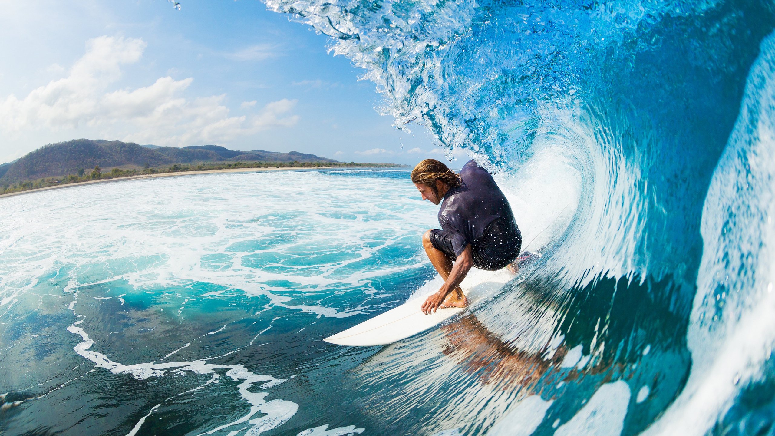 绝境中的红蓝魂，蒂亚戈里程碑之夜，巴萨险胜西班牙人续写传奇